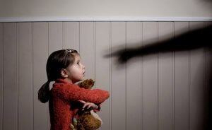 کودک آزاری چیست